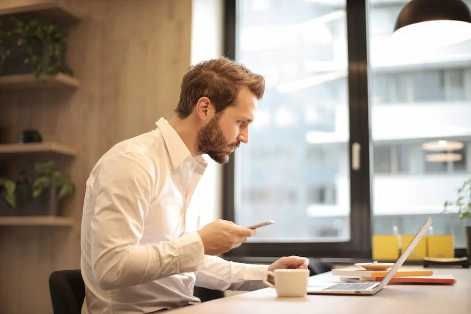 An office worker using a corporate email service