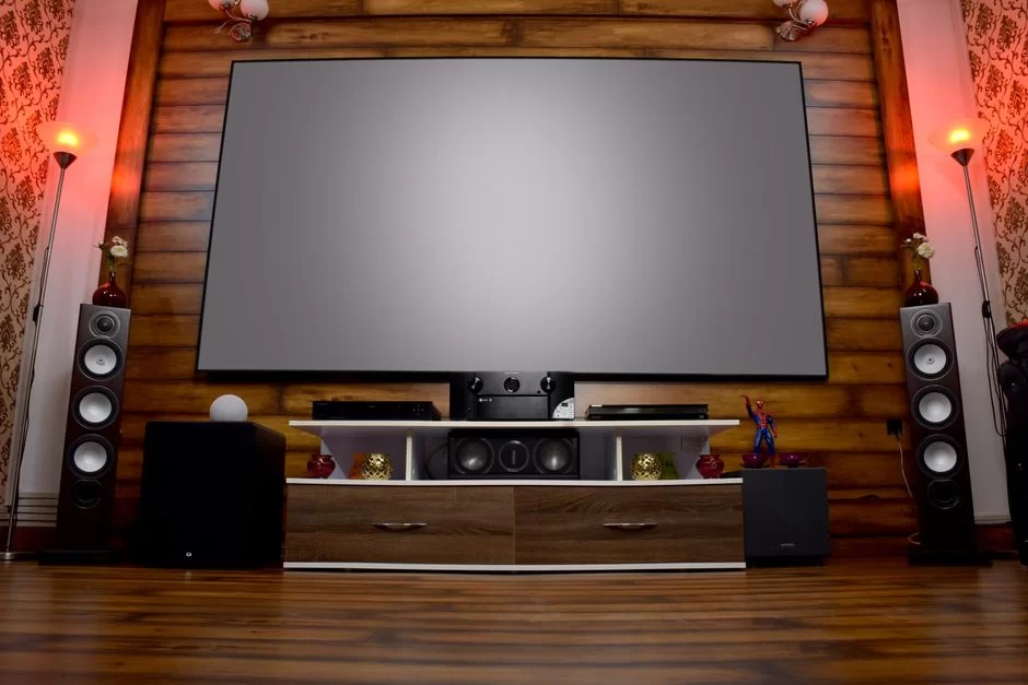 4K UHD özelliğinde bir TV