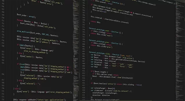 HTML ve JavaScript'in birlikte çalıştığını gösteren bir web sayfası kodu ve tarayıcı görüntüsü