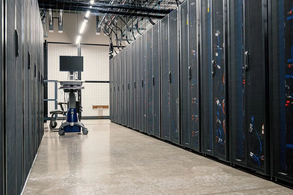 Bir şirketin mainframe sistem odası