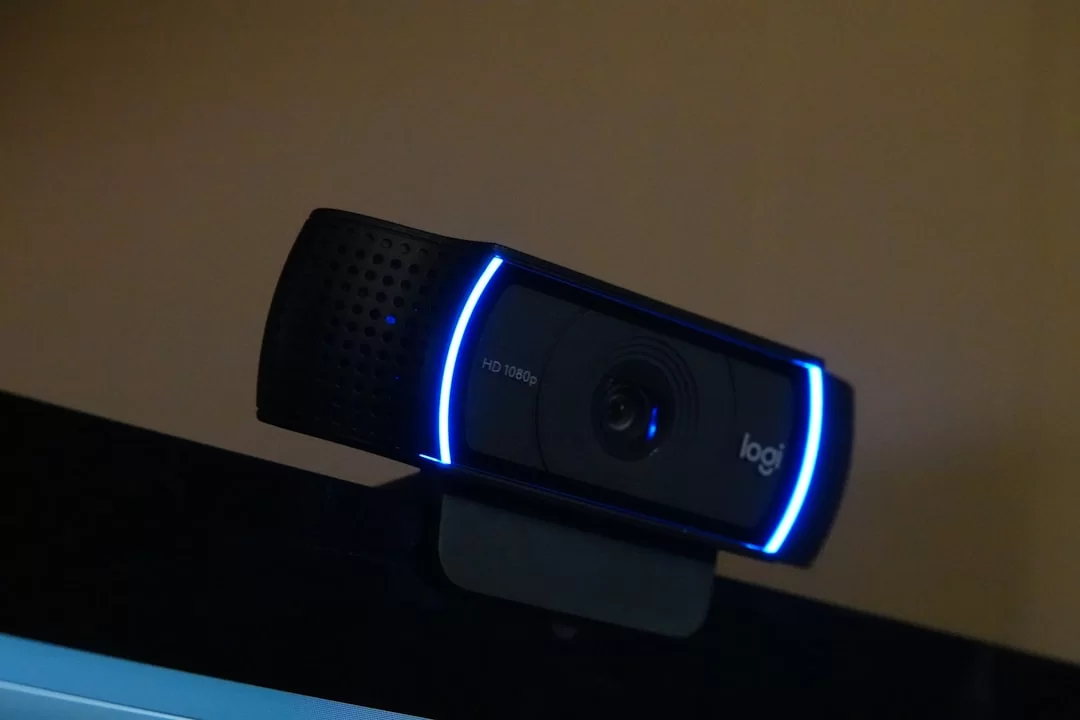 Windows Hello yüz tanıma için kullanılan kızılötesi biyometrik kamera