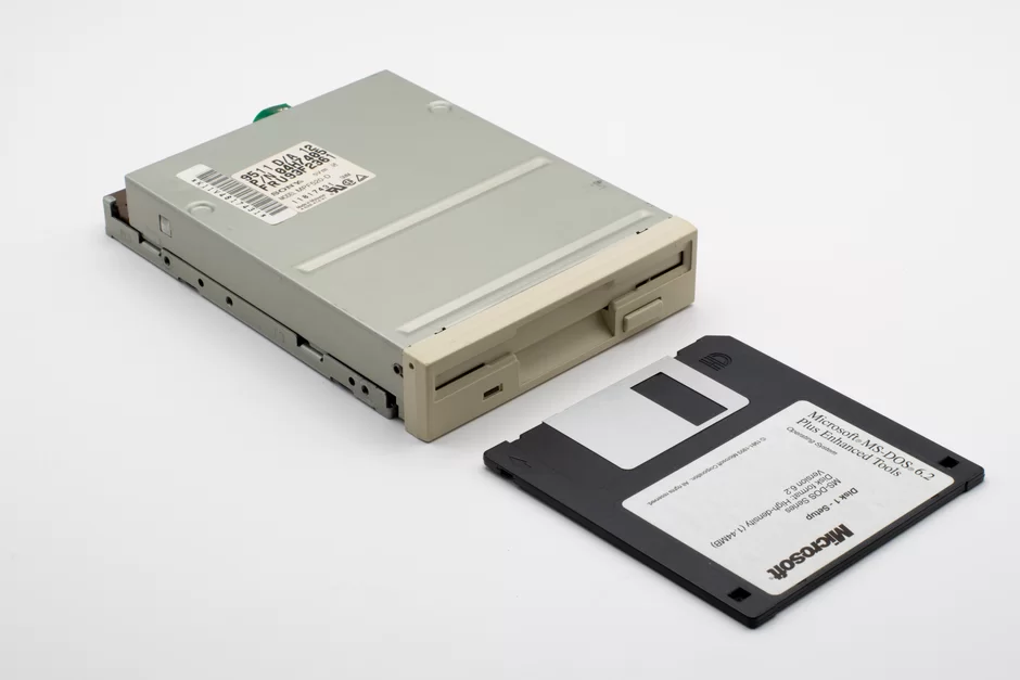 Floppy disk and drive