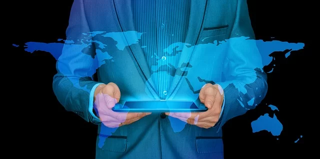 SolarWinds ve PRTG network monitor arayüzleri