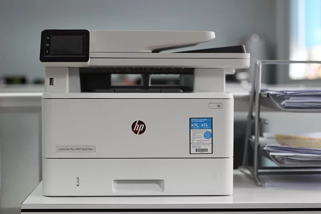 Ofis ortamında çok fonksiyonlu printer (MFP)
