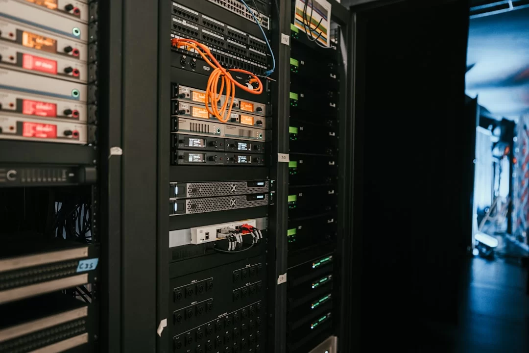 A CDN-powered server network for streaming