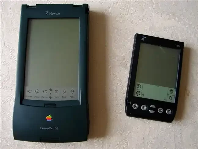 Apple Newton PDA device