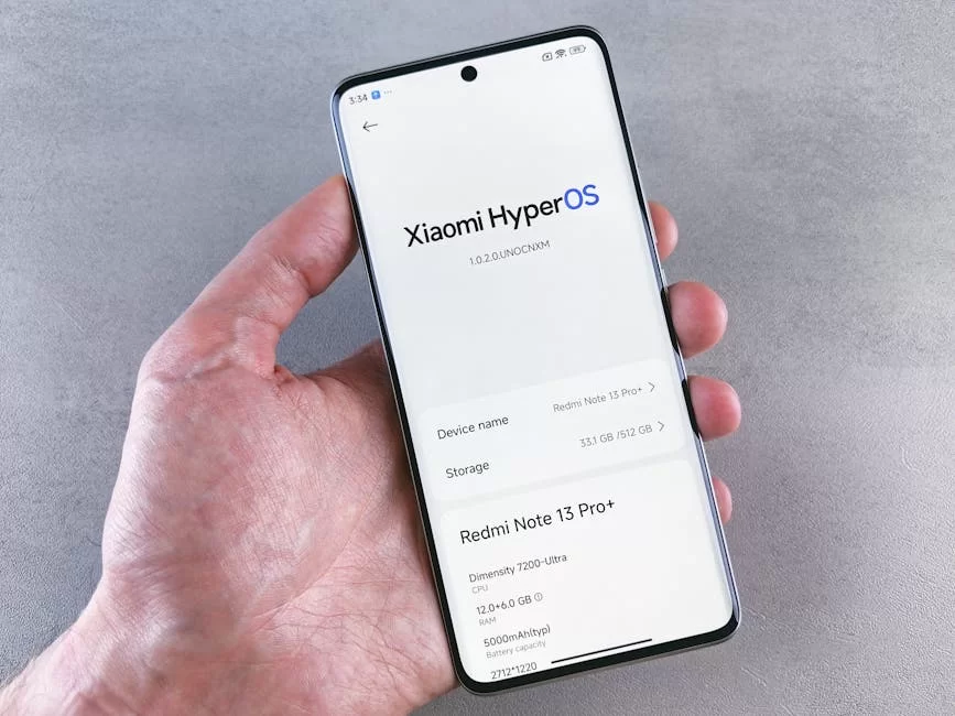 Xiaomi, Google ve Huawei markalarına ait akıllı telefonların yan yana gösterimi